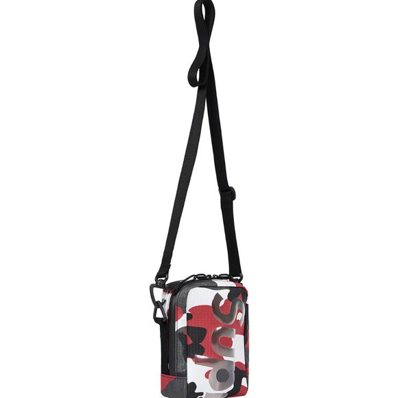 NWT Supreme Neck Pouch (SS21) Red Camo